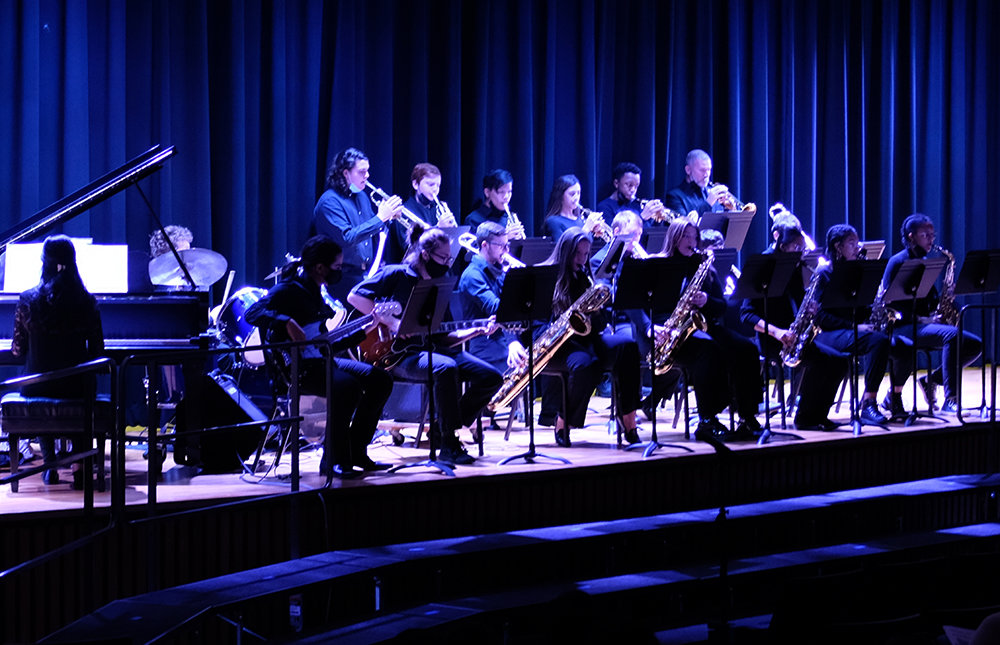 The Highland High School Jazz Ensemble kicked off the Winter Concert for 2021.
